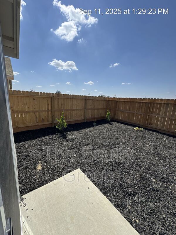 Building Photo - 31101 Rd 70