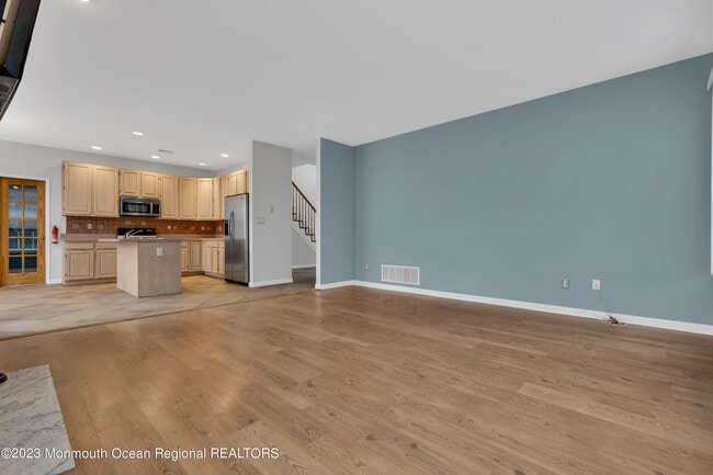 Building Photo - 505 Buhler Ave