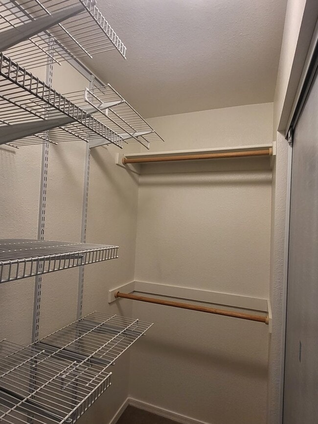 Building Photo - Unfurnished Resort Like Condo available No...