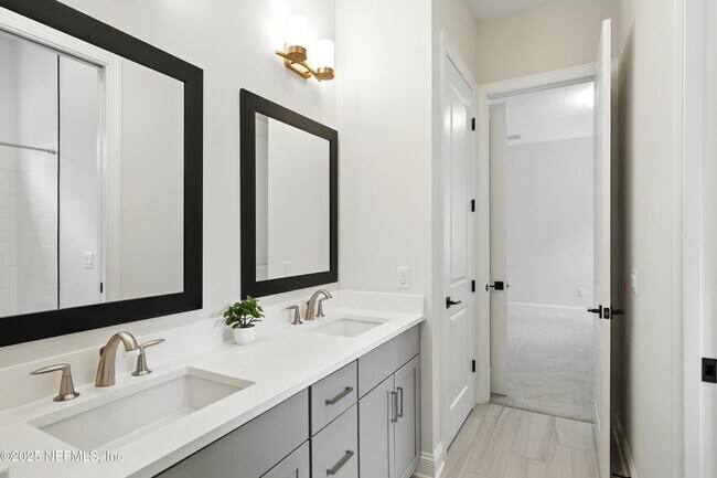 Building Photo - 480 Loosestrife Wy