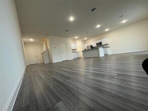 Building Photo - 6089 Mojave Dr