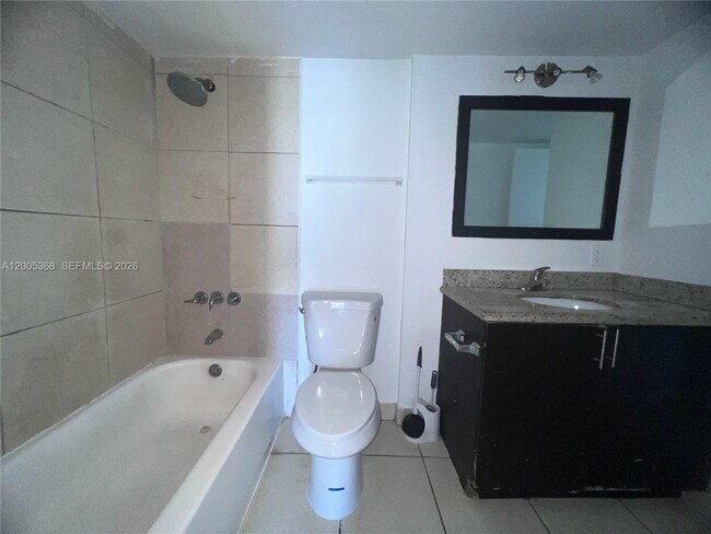 Building Photo - 496 NW 165th St