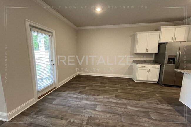 Building Photo - Charming 4BR/2BA Home in Hadley Village – Modern Comfort & Style!