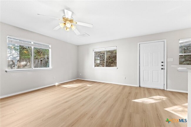 Building Photo - 867 Sagewood Trail