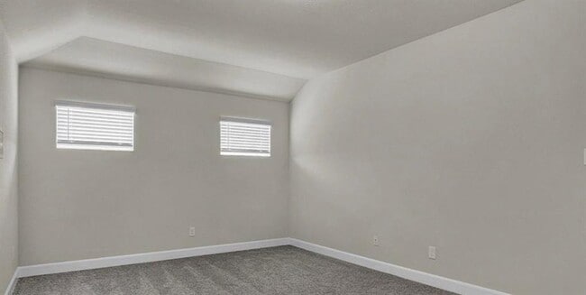 Building Photo - 133 Netherland St