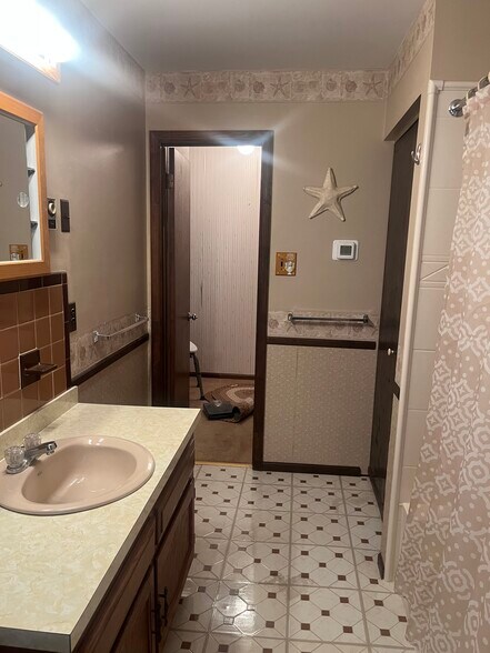 Building Photo - 2133 Dapple Dr