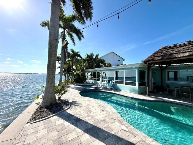 Building Photo - 980 Boca Ciega Isle Dr