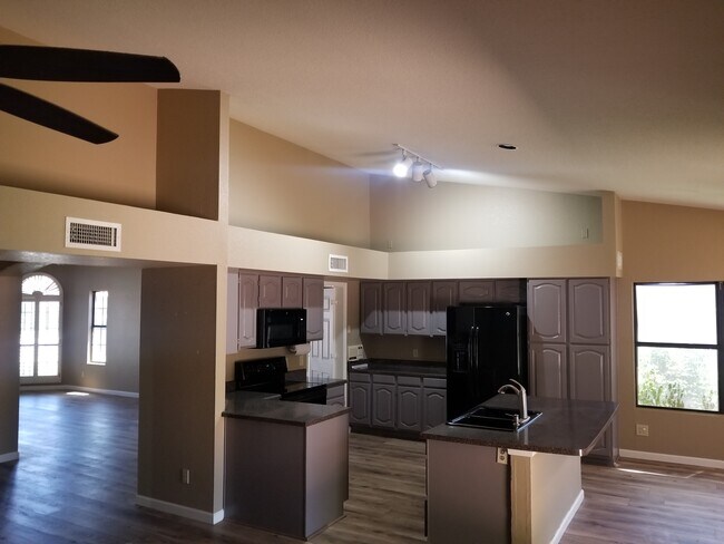 Building Photo - 7409 W Piute Ave