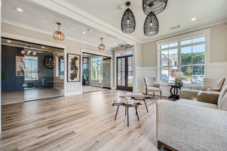 Building Photo - 130 Pyrus Ln