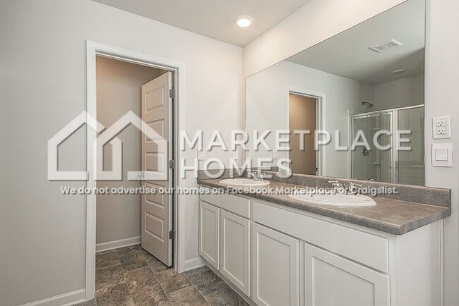 Building Photo - 997 Raghorn Rd