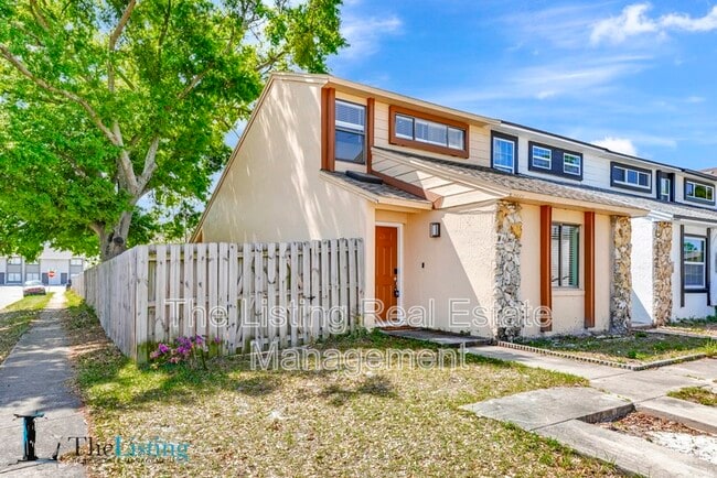 Building Photo - 12290 Huntsman Ln