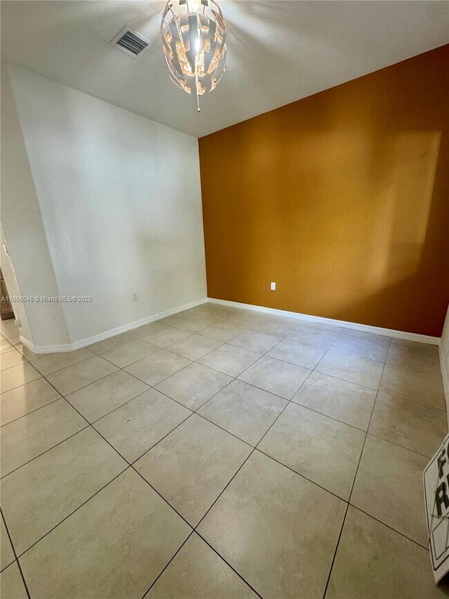 Building Photo - 16319 SW 44th Terrace