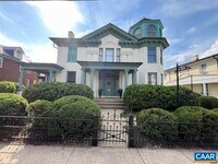 Building Photo - 409 W Park Dr