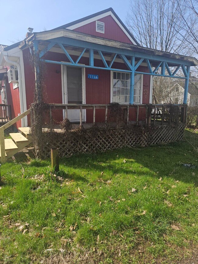 Building Photo - 2736 Applehill Ave SE