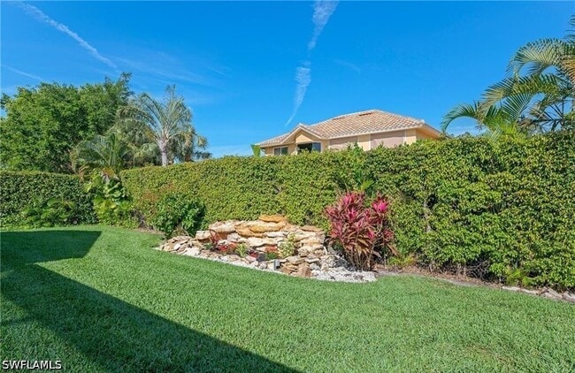 Building Photo - 2307 Queens Way