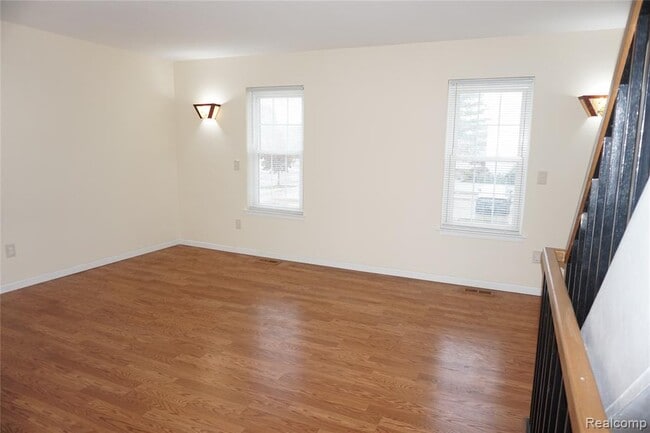 Building Photo - 37680 Charter Oaks Blvd