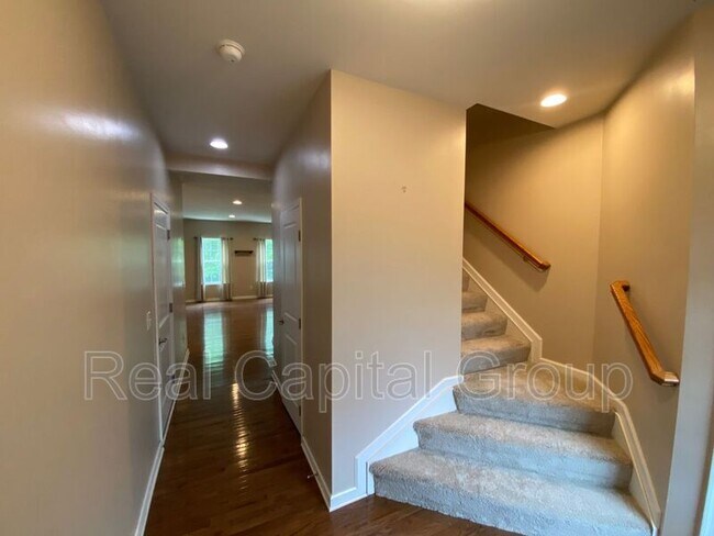 Building Photo - 4275 Arthur Ct