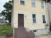 Building Photo - 104 New Rose St