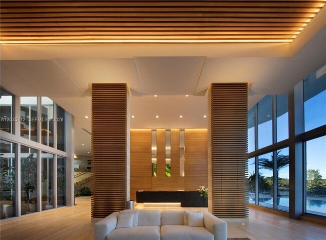 Building Photo - 16385 Biscayne Blvd