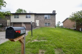 Building Photo - 1584-1586 Sonora Dr