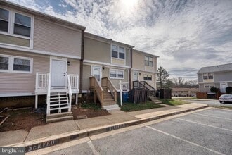 Building Photo - 13003 Trailside Way