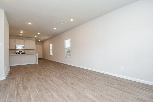 Building Photo - 16493 Moss Ln