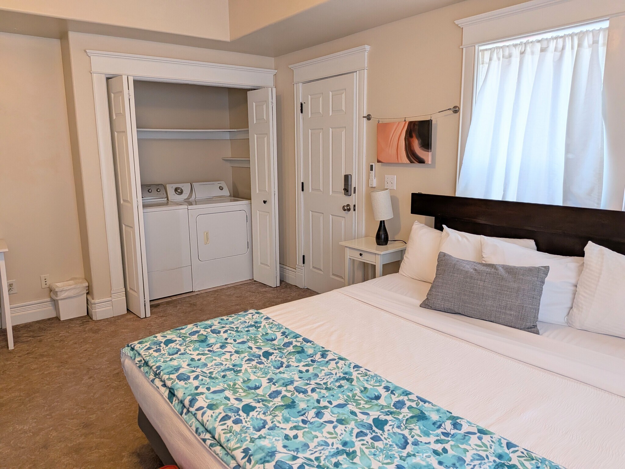 Building Photo - 250 N 100 W