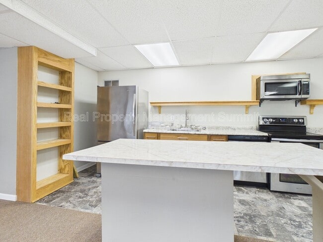 Building Photo - 2501 N Augusta St