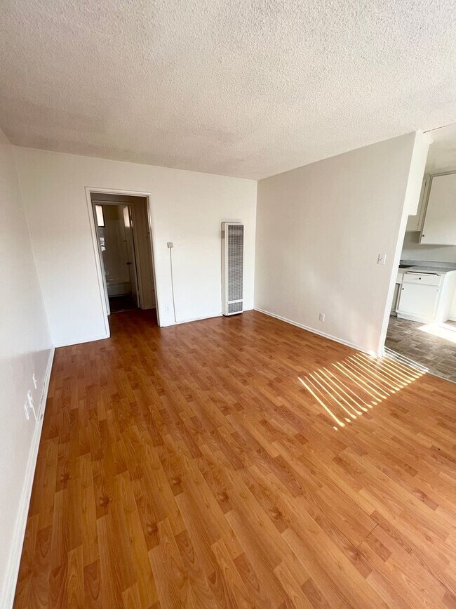 Interior Photo - Western Apartments