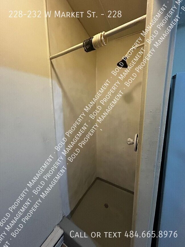 Building Photo - 228-232 W Market St.-228