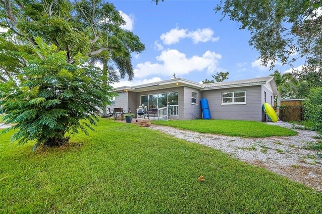 Building Photo - 9298 Sun Isle Dr NE