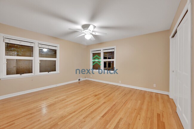 Building Photo - Stunning Bellevue Home for Rent