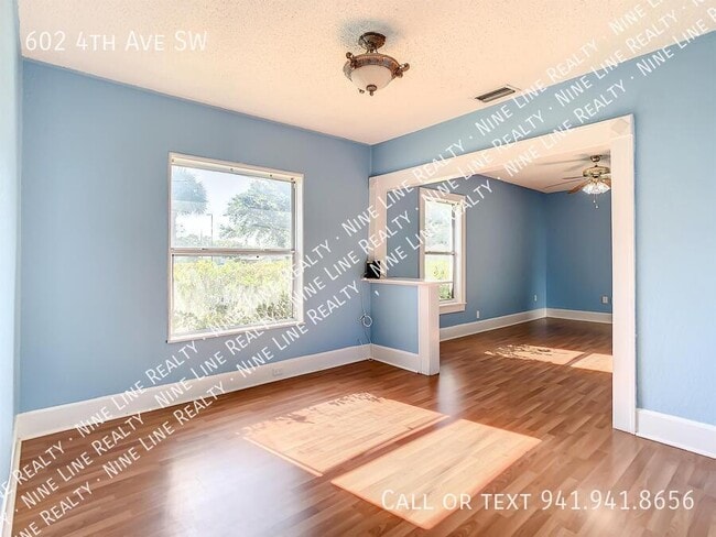 Building Photo - 602 4th Ave SW