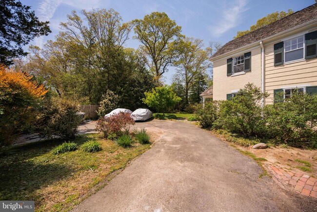 Building Photo - 3408 Wessynton Way