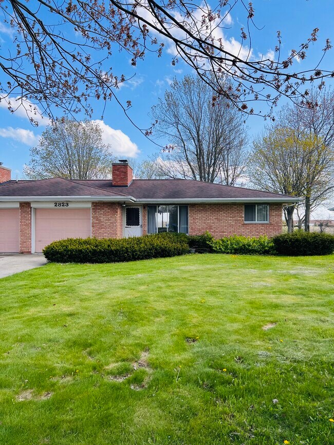 Primary Photo - 2823 Kochville Rd