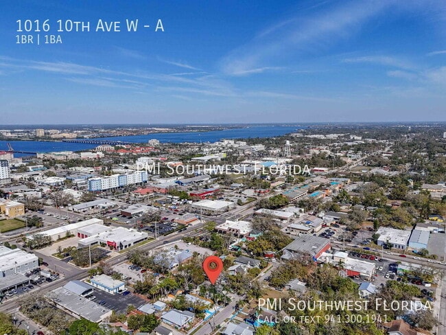 Building Photo - 1016 10th Ave W