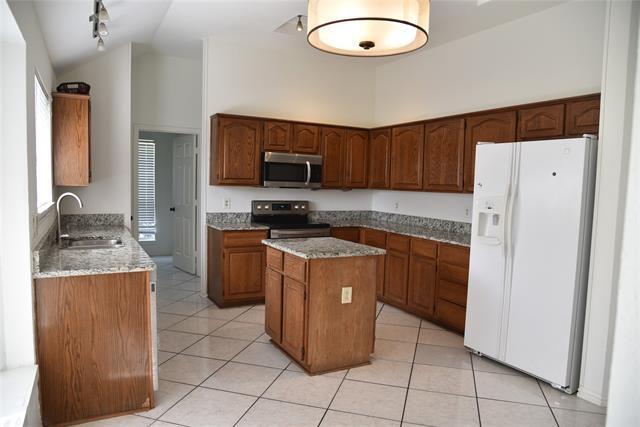 Building Photo - 5880 Baker Dr