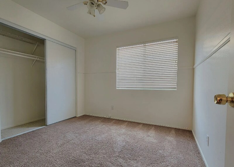 Building Photo - 879 Poppyseed Ln