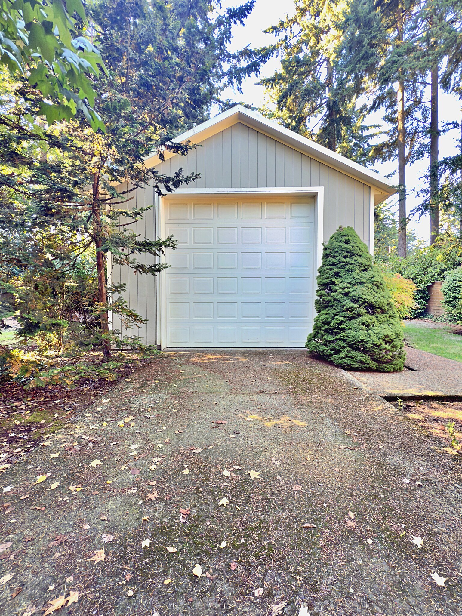 Building Photo - 1111 NE 112th Ave