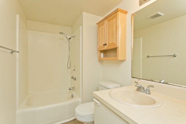 Building Photo - Punahou-Wilder Unit 803 - 2 BD 1 BA w/ Lanai KEY SCURED BUILDING