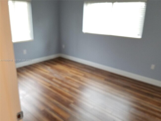 Building Photo - 949 NW 10th St