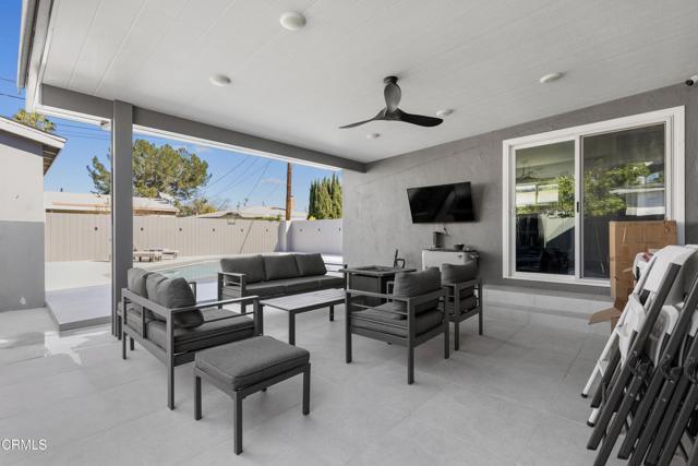 Building Photo - 12827 Sylvan St