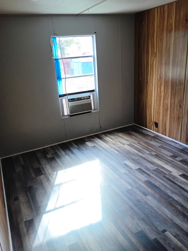 Building Photo - 99 Walnut Branch Dr