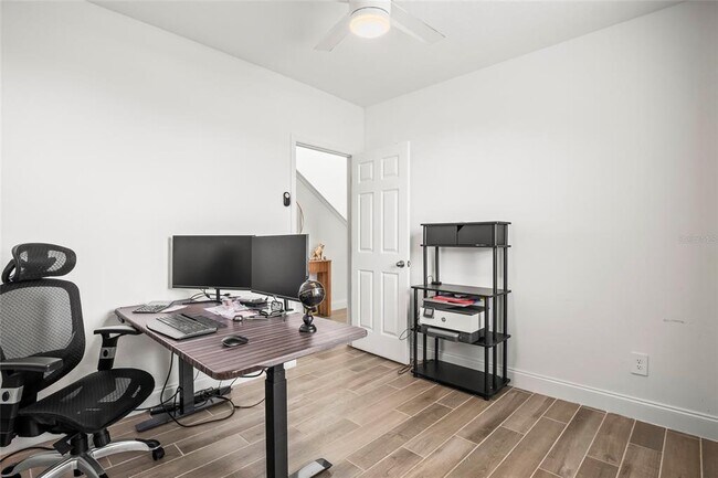 Building Photo - 2943 Sunstar Dr