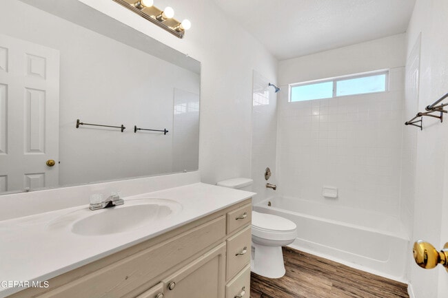 Building Photo - 1473 Desierto Rico Ave