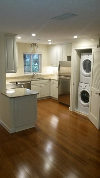 Building Photo - 210 Magnolia Rd