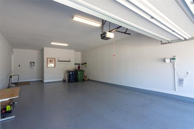 Building Photo - 404 Panzano Dr