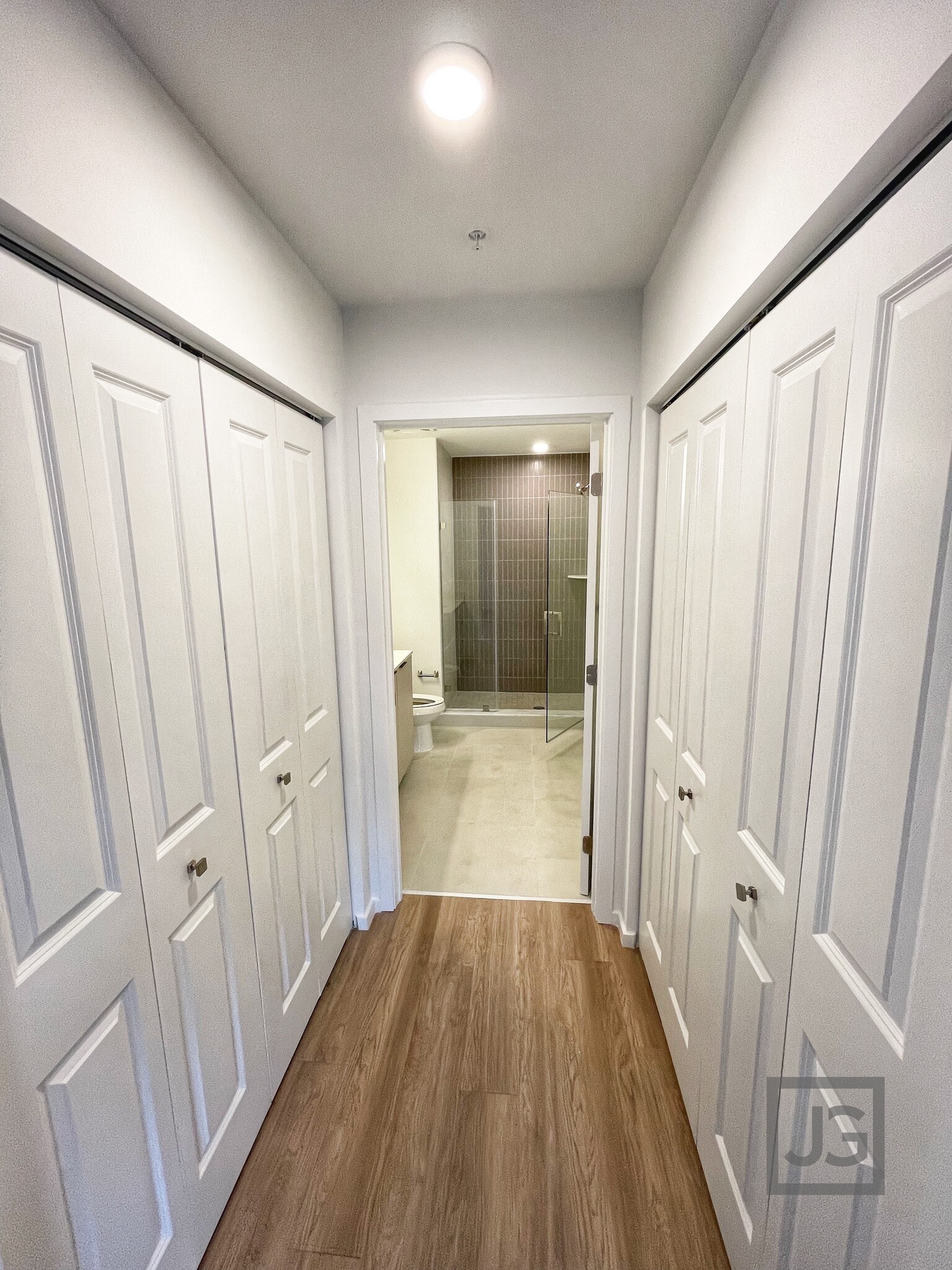 2 Closets - 1851 NE 32nd St