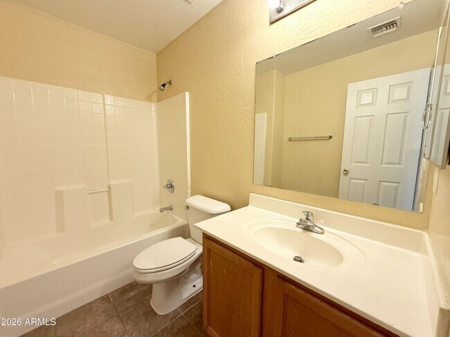 Building Photo - 3426 S 72nd Ln