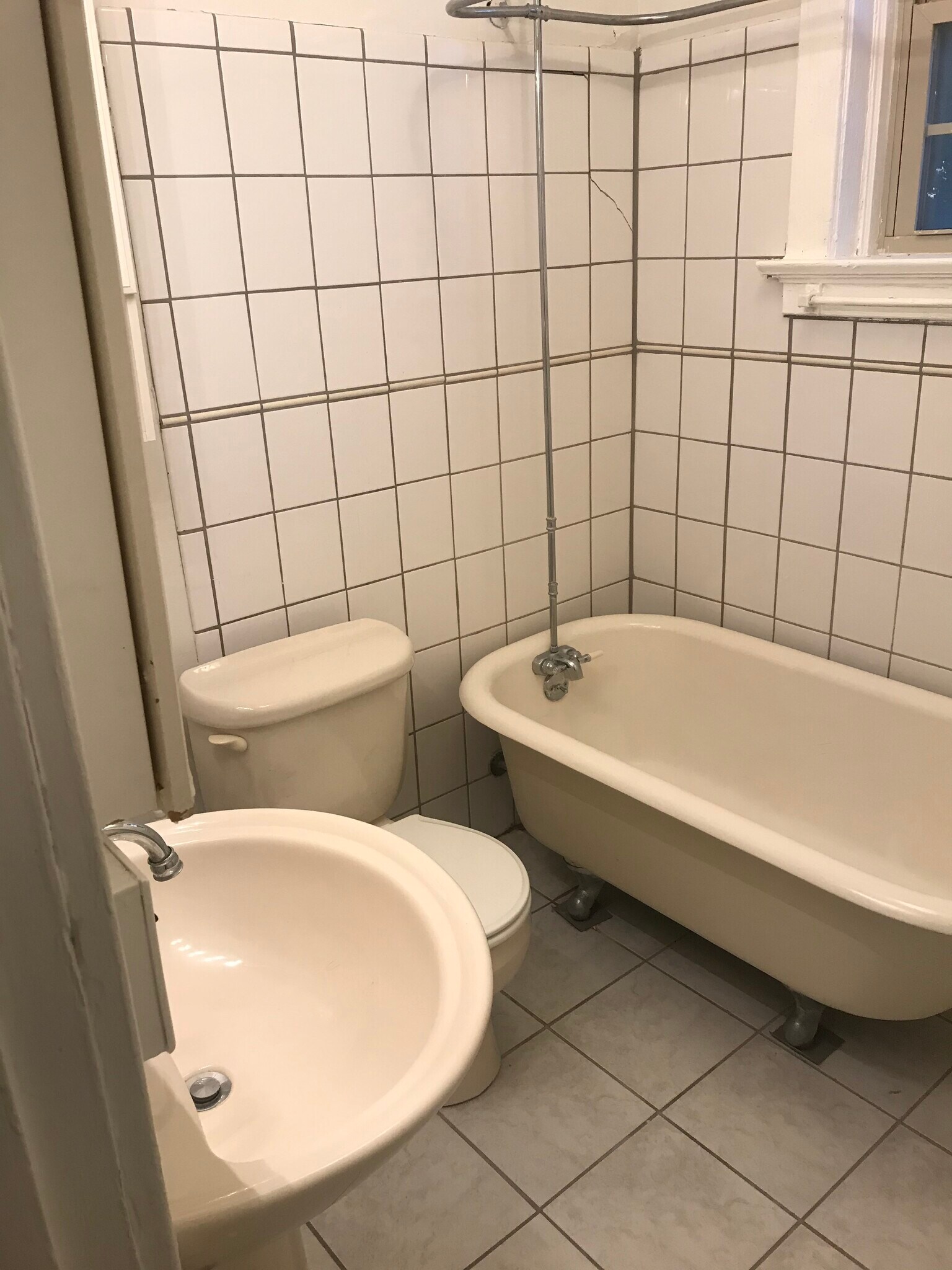 Building Photo - 6515 Bartmer Ave